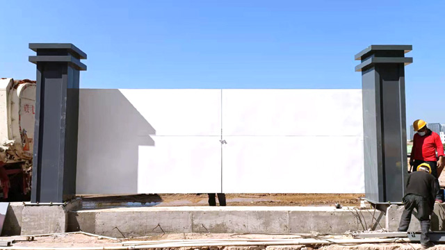 深圳工地大門-深圳鋼結構工地大門-鋼結構烤漆工地大門-工地大門-深圳市大通建材有限公司鋼圍擋生產定制廠家