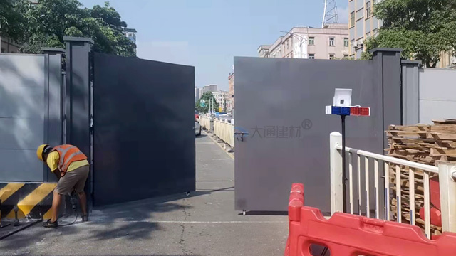 鋼結(jié)構(gòu)烤漆工地大門-東莞配套松山湖水廠配水管線工程-工地大門-深圳市大通建材有限公司鋼圍擋生產(chǎn)定制廠家
